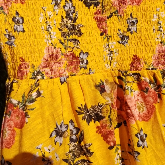 Torrid Floral Smocked Babydoll size 00 (10) - Picture 4 of 6
